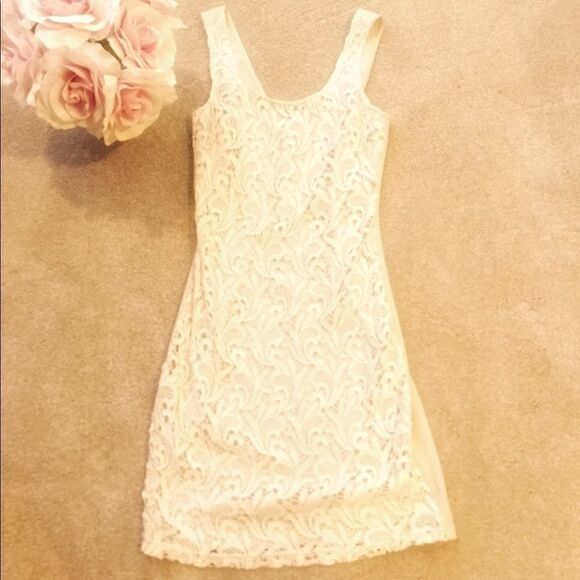 Chelsea & Violet Dresses & Skirts - CHELSEA & Violet Cream Lace Mini Dress S